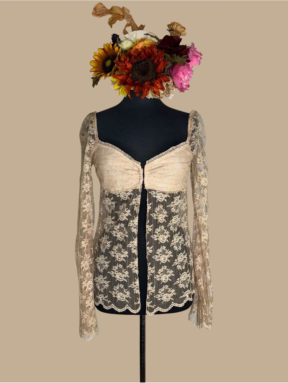 Arden B sheer floral lace flyaway top - Picture 15 of 16